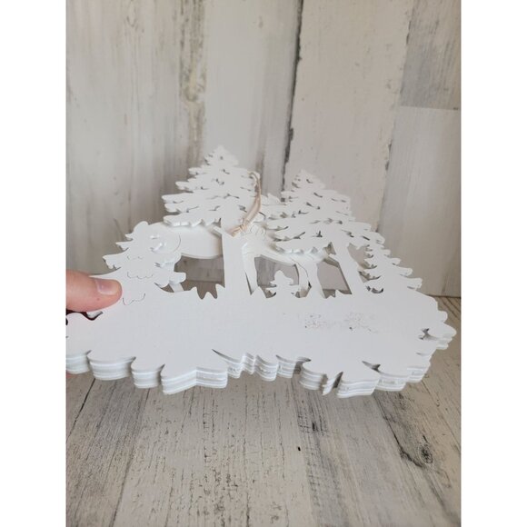 White large 3D deer white forest scenery ornament Xmas - Picture 7 of 7